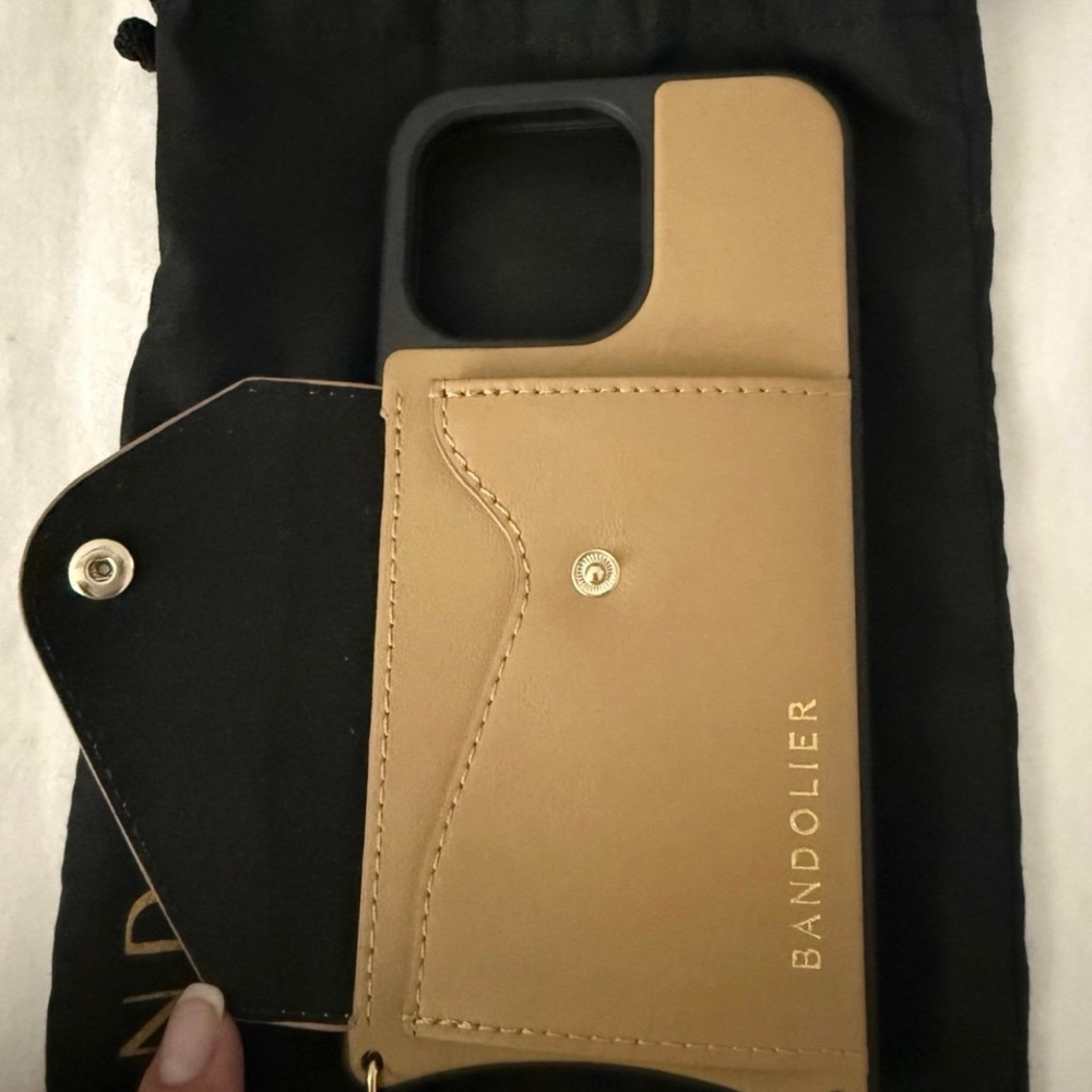 Phone case - Picture 5 of 7